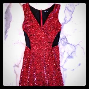 Red sequin dress ❤️